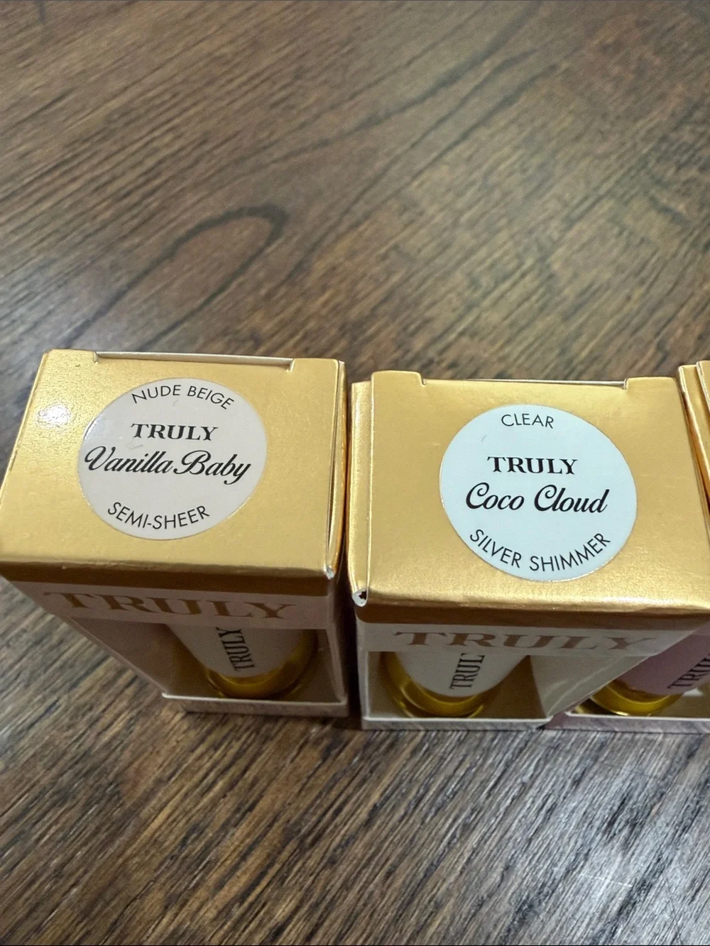 TRULY Hydrating Lip Gloss set of 8 (6 glazed donut, 1 coco cloud, 1 vanilla baby